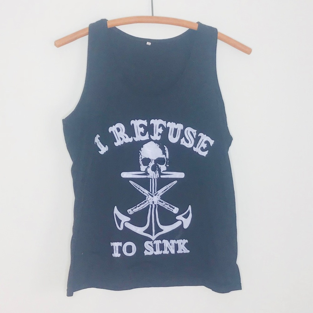 Graphic tank top pirate skull
